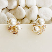 Load image into Gallery viewer, Estate Pearl And Shine Stud Earrings
